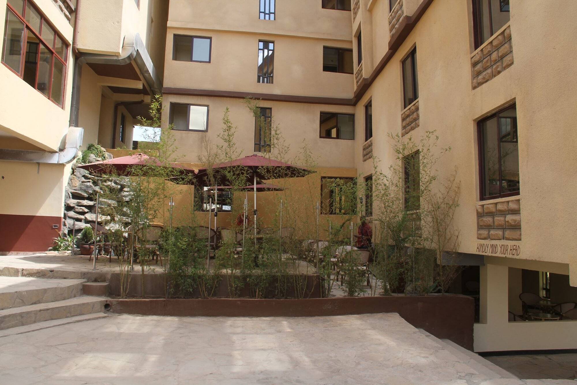 Trippleo'S Hotel Nairobi Esterno foto